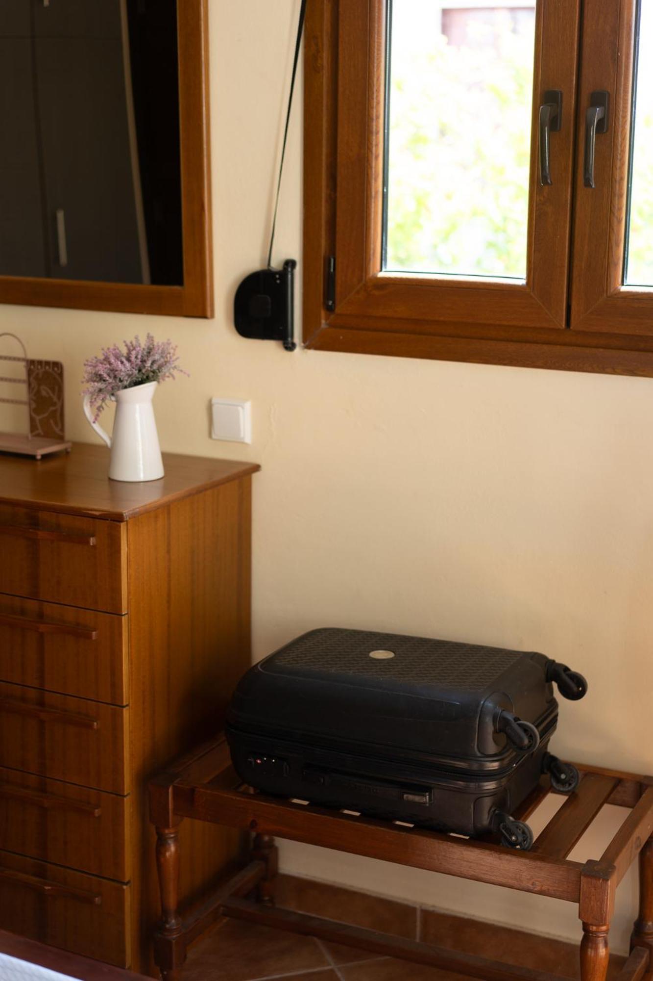 Jasmine House By Panagia Of Petra Apartment Bagian luar foto
